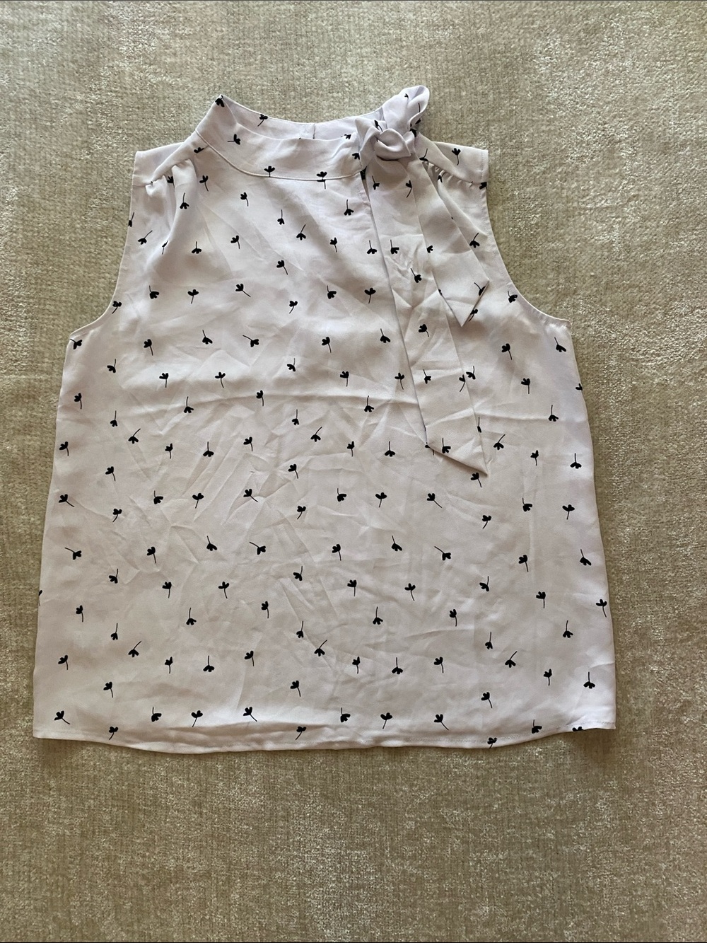 Ann Taylor White Sleeveless Blouse with Dark Blue Floral Motif and a Neck Tie
